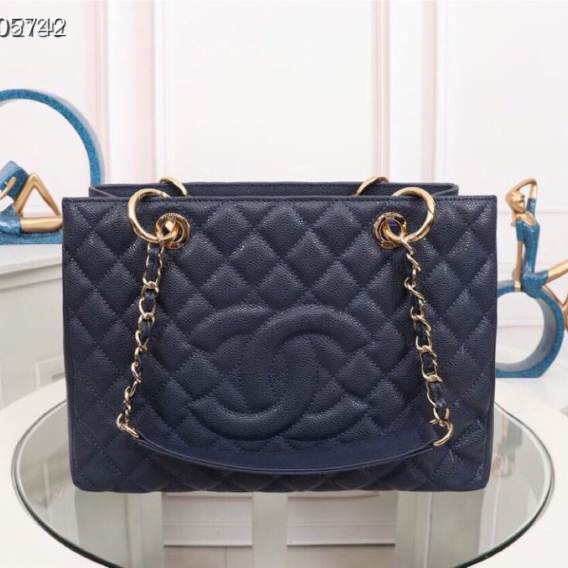Ch**el shopping bags